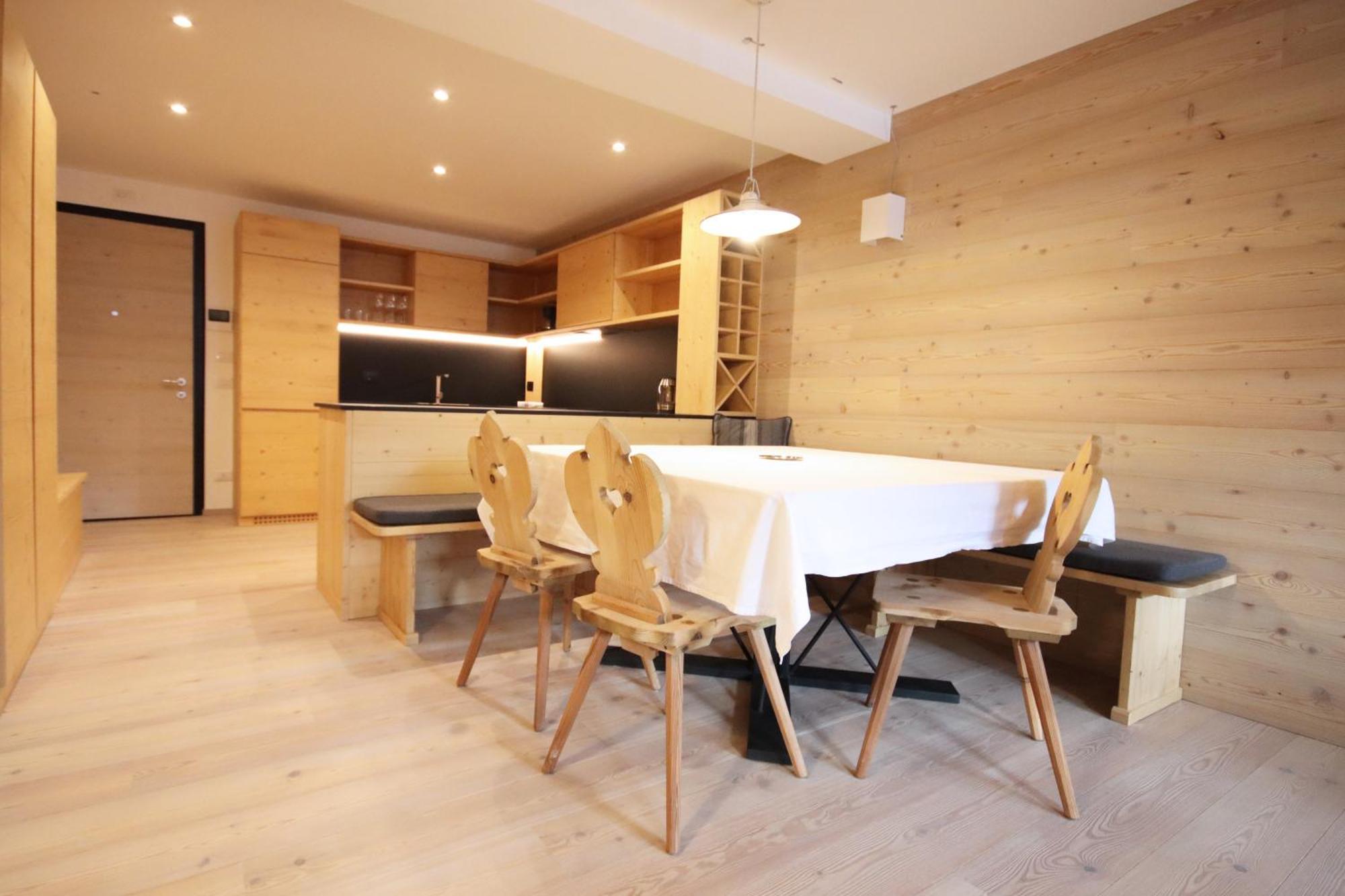 Aurturist Sesto Apartment ภายนอก รูปภาพ